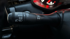 Renault Clio 1.0 TCe 90 Iconic 5dr Petrol Hatchback